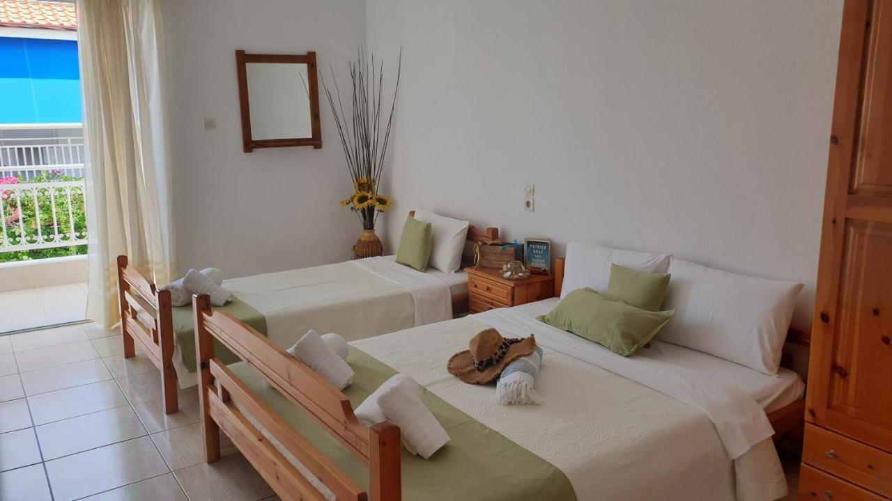Katerina Rodon Apartments Nea Roda Bagian luar foto